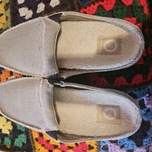Cream Minimalist Slip-On Loafers for Everyday Comfort